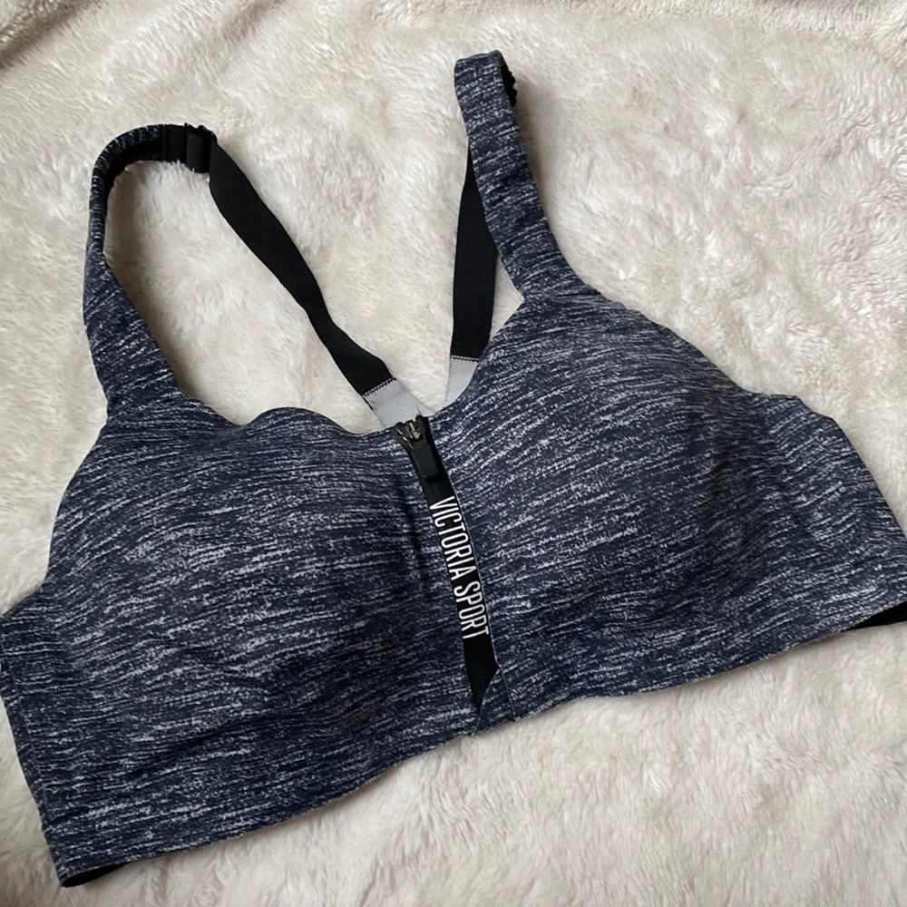 Victoria's Secret Incredible VSX Front Zip Double Layer Sports Bra 38C